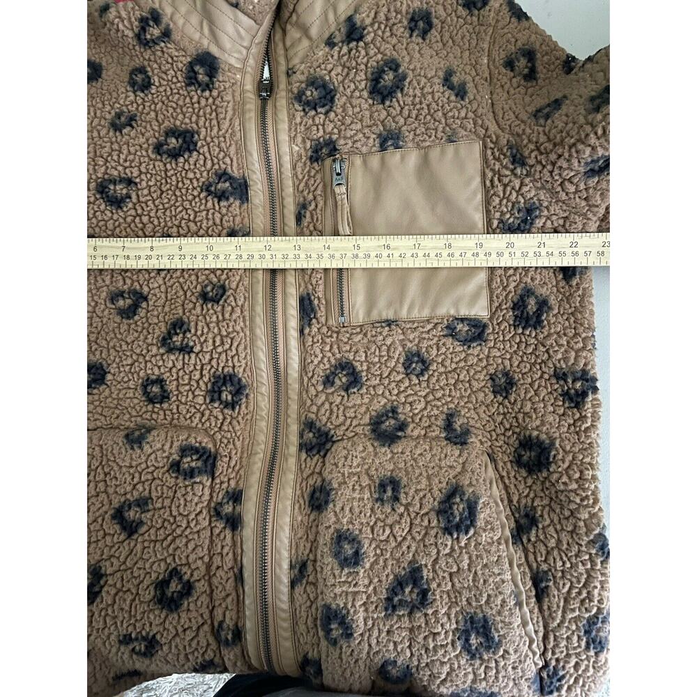Abercrombie & Fitch Tan and Black Fleece Jacket - Picture 4 of 10